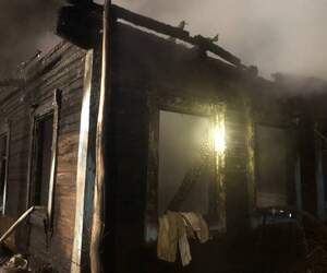 Трагедия в Пинском районе: в Липниках под обломками сгоревшего дома нашли тело хозяина