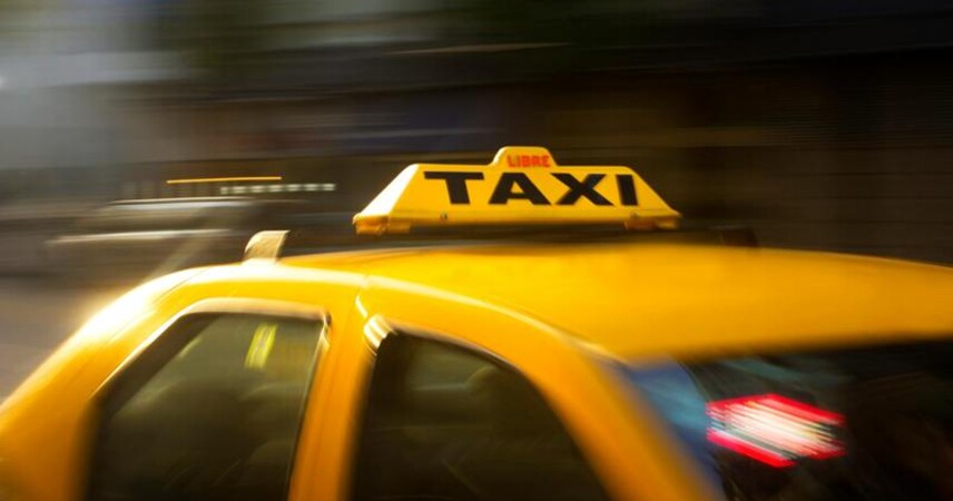 В МНС пояснили, когда пассажир может не оплачивать поездку в такси