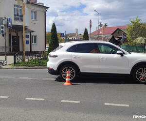 Подробности ДТП на Горького в Пинске: велосипедистка попала под Porsche - видео
