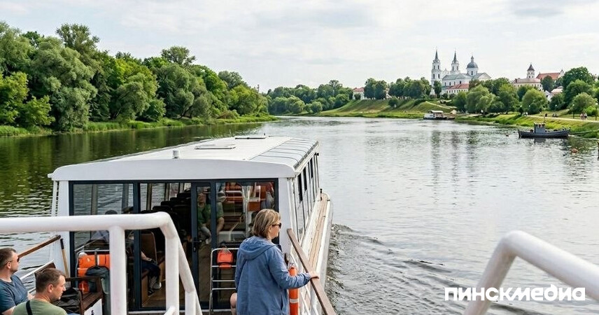 «Канарейка» на 38 мест: по реке Мухавец будет курсировать первое прогулочное электросудно