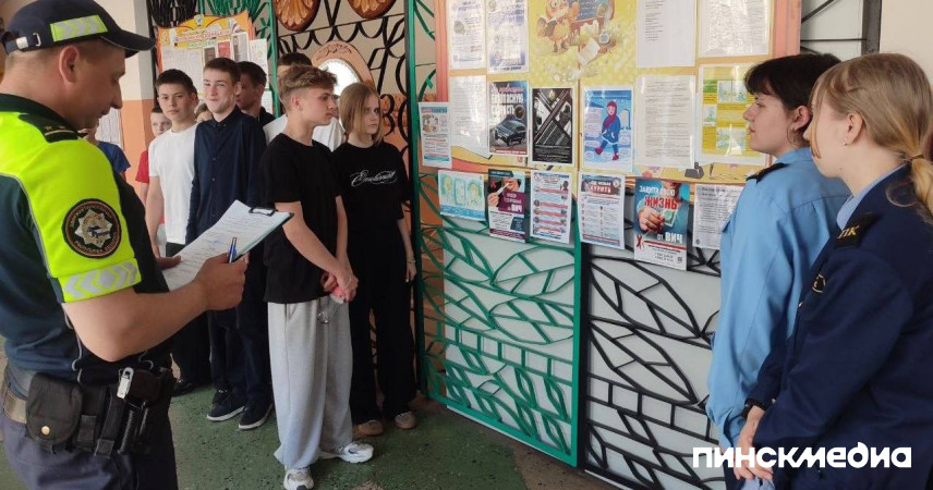 В Пинском районе у ГАИ – спецрежим перед каникулами: инспекторы идут в школы