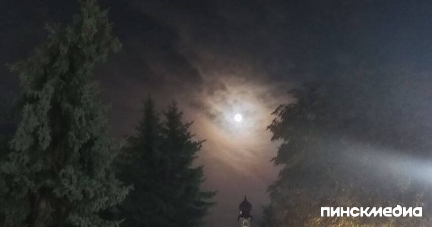 Цветочная Луна открывает май: в ночь на 2 мая ожидается первое полнолуние месяца