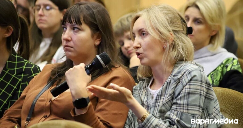 Онлайн-собрание в школах Пинского района: мать осуждённого по ст.328 рассказала, что пережила семья