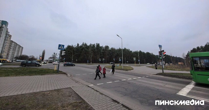 В Пинске 9 декабря отключат светофор на перекрёстке Солнечной и Жолтовского