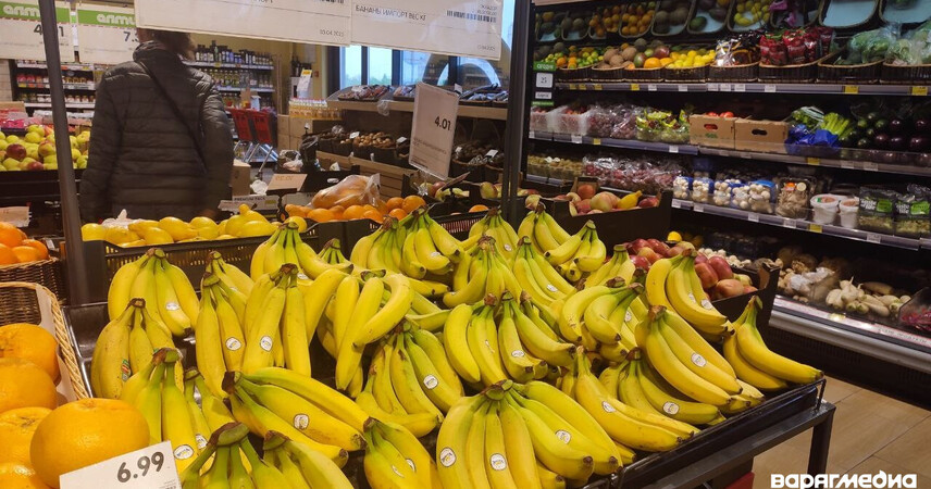 Сколько денег в среднем ежедневно тратят белорусы в магазинах