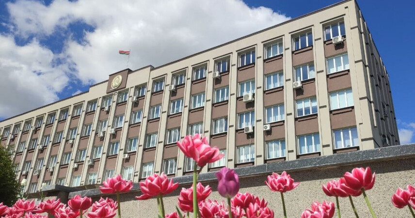 В Пинске подвели итоги развития города за 1-е полугодие 2025 года: строим – много, платим – мало