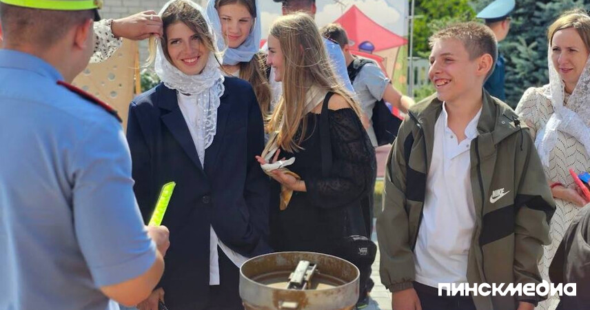 В Плещицах прошел межведомственный праздник для школьников ко Дню знаний