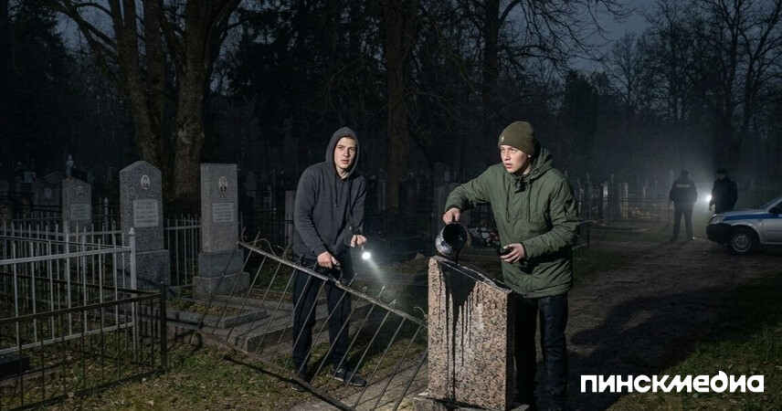 Пьяный погром в Хойникском районе: двое подростков повредили более 50 могил