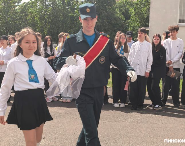 Точка в учебном году: школы Пинска отправили учеников на каникулы и готовятся к летней модернизации