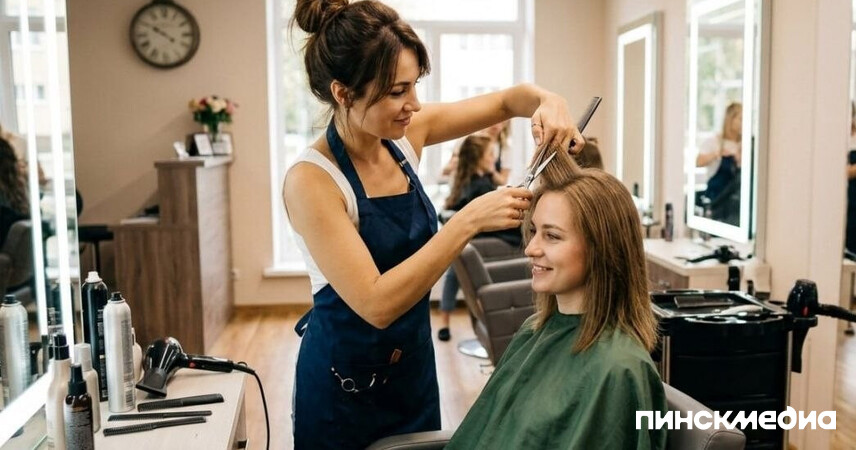 Директор салона красоты в Могилеве фиктивно трудоустраивал выпускников