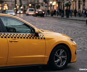 В Пинске конфисковали автопарк службы такси: недоплатили в бюджет 350 тысяч рублей
