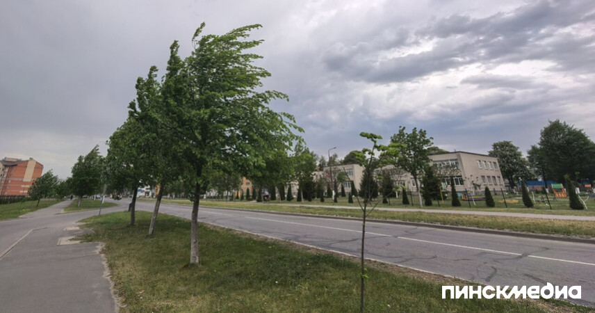 От гроз и шквального ветра до +23°C: Пинщину ждет самая нестабильная неделя мая