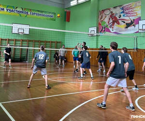 Спортивный диалог: в Пинском районе волейбол сплотил молодежь, милицию и духовенство
