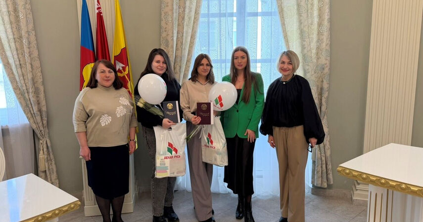 Девятый ребенок в семье и новые свидетельства о рождении: в Пинске поздравили молодых мам в преддверии 8 Марта