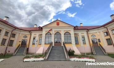 Статистика ЗАГС Пинска: сколько пар поженились и почему разводятся после 40 лет брака