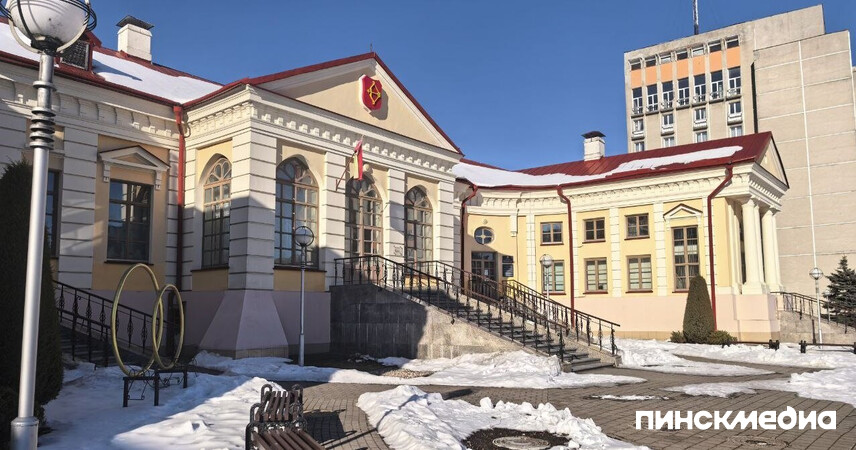 Володар, Астерия и рекордная семья: ЗАГС подвел итоги рождаемости в Пинске за февраль