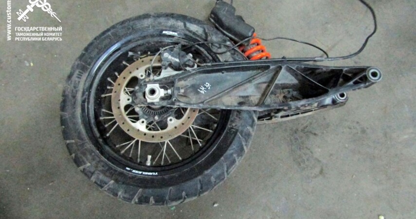 Литовскую компанию уличили в незаконной транспортировке запчастей через границу