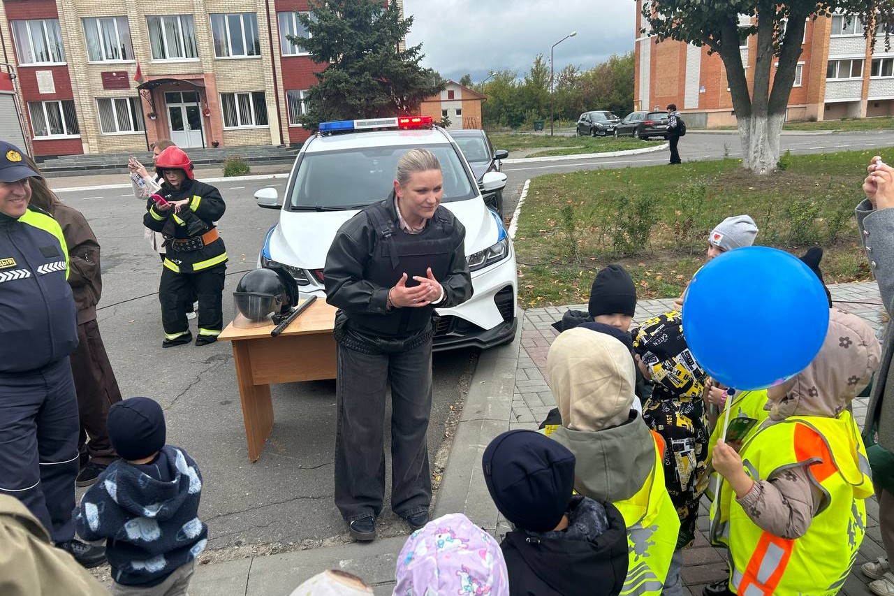 В Пинске прошел Единый день безопасности, площадками стали Оснежицы и торговый центр ПинаПарк