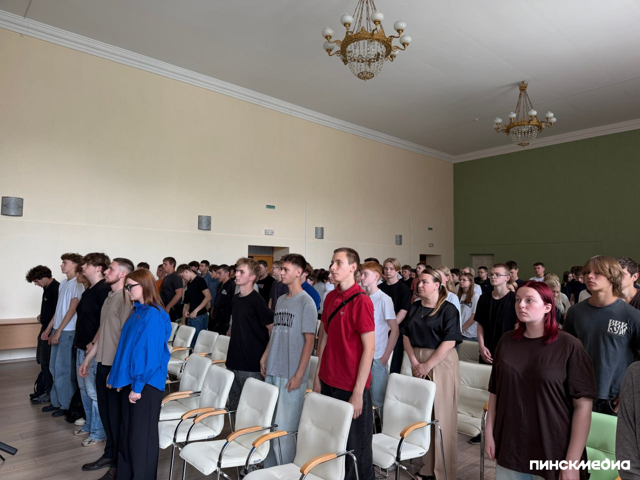 Минута молчания в колледже Клещева