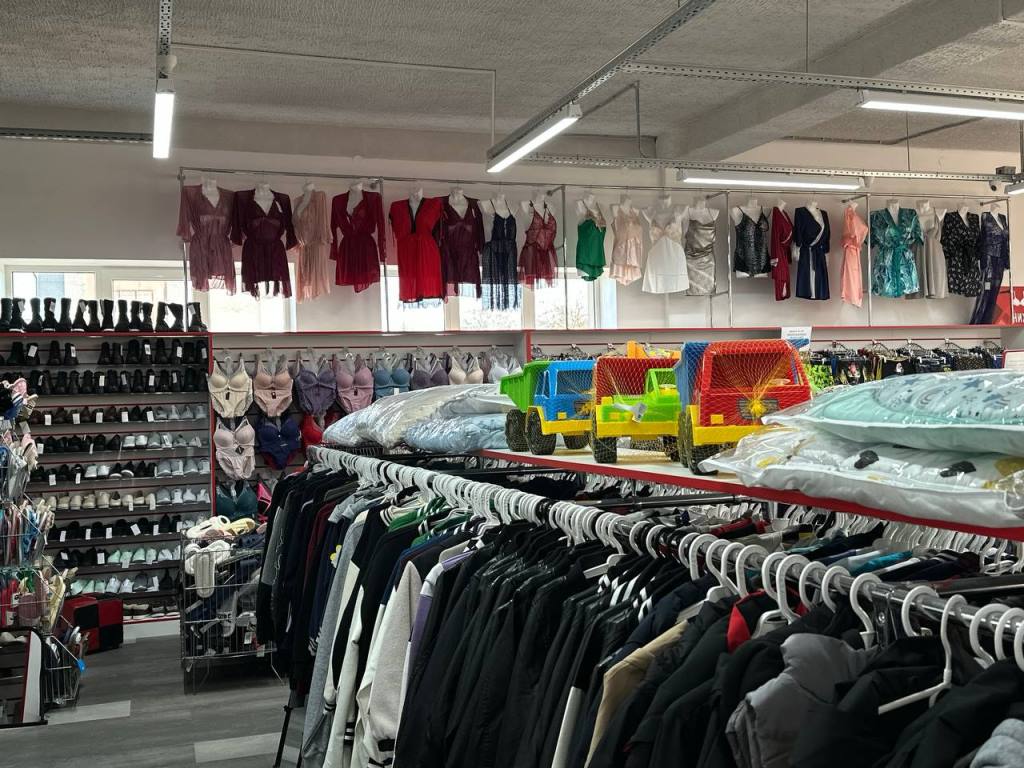 магазин &laquo;Красная цена&raquo; в Пинске