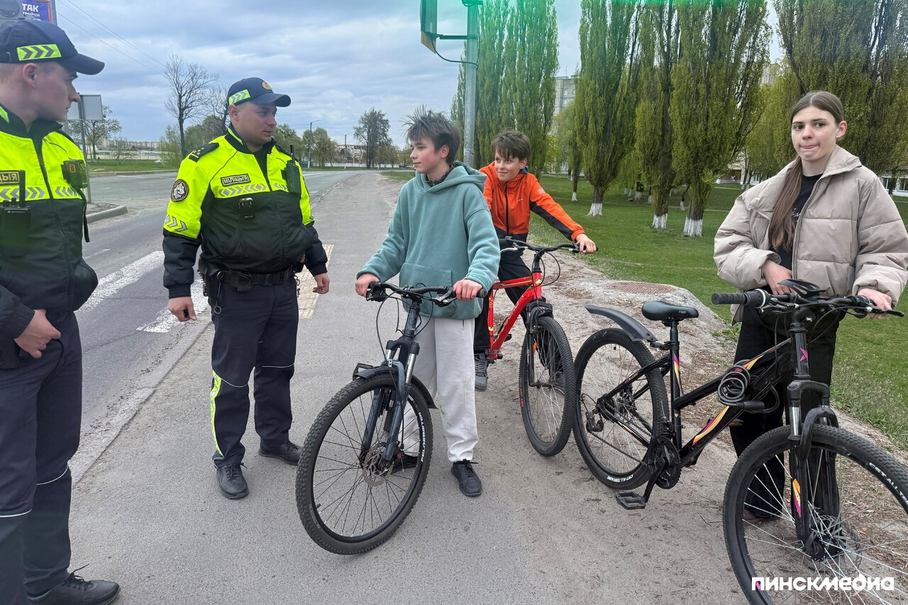 патруль ГАИ на участке, где было ДТП